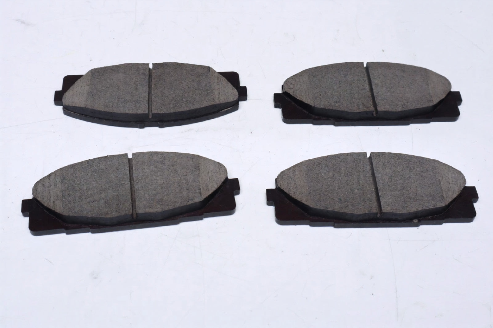 04465YZZH5 Genuine Toyota BRAKE PAD KIT 04465-26420/21 04465-YZZH5 - GK Auto Parts
