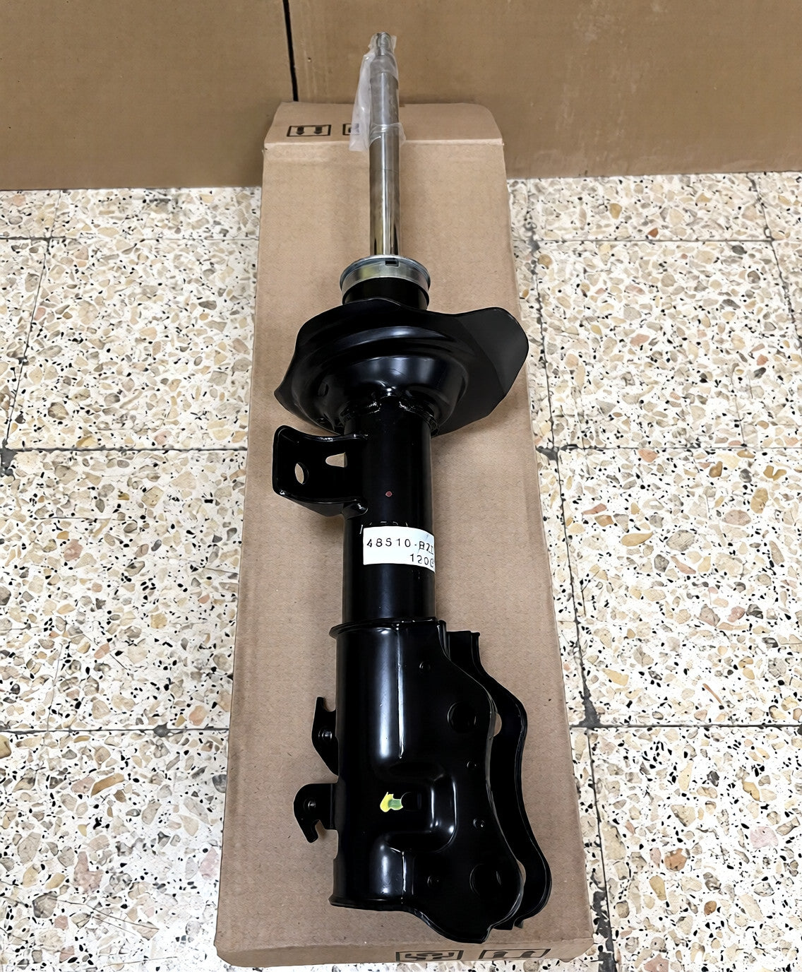 Toyota Genuine 48510BZD00 Absorber Assy Shock Front RH 48510-BZD00 OEM