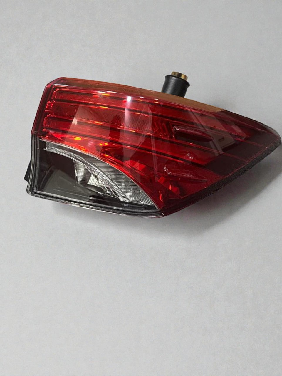 Toyota Genuine 81551-0K381 Lens & Body Rear Combination Lamp 81551-0K381 OEM - GK Auto Parts